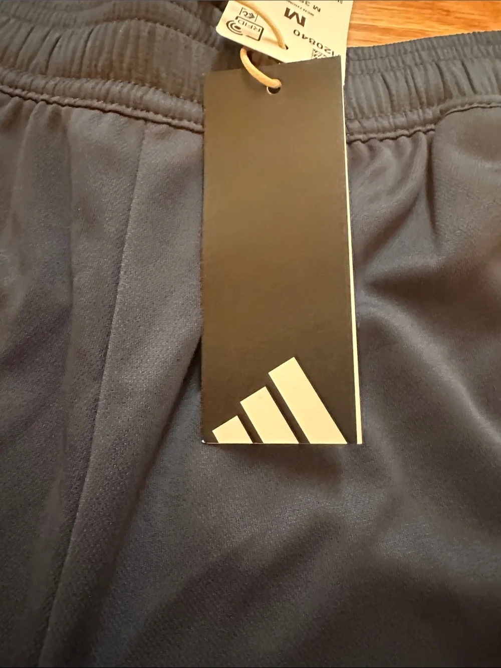 adidas Men's nwt Navy Athletic Shorts with White Three Stripes zippered pockets